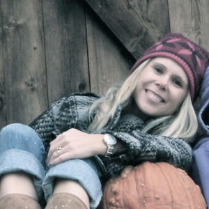 Meet your Posher, Holly